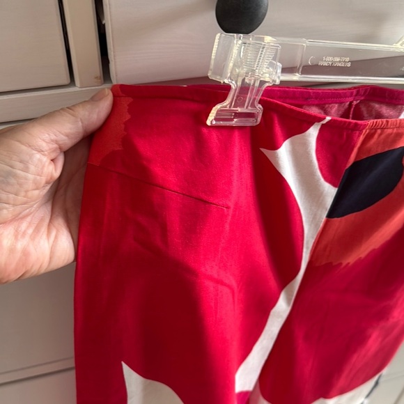Marimekko Red and White Poppy Wide Length Cropped Summer Pants Size 10/EU 38 - Picture 3 of 8
